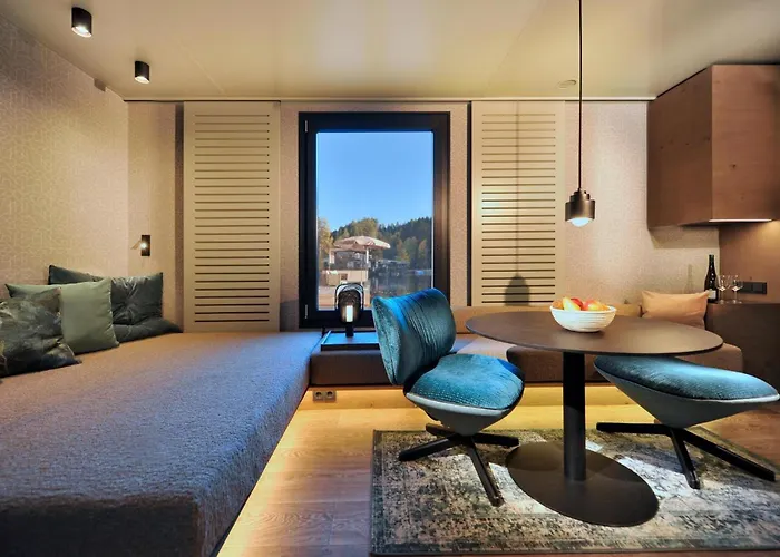 페리엔파라디스 나터러 제 Neu Gotzens