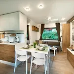 纳特尔赛度假乐土酒店 假日公园 Neu Gotzens