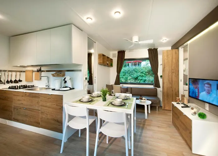 Ferienparadies Natterer See Holiday park Neu Gotzens